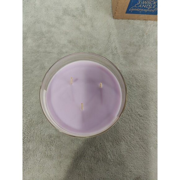 Bath & Body Works Lavender & Marshmallow 3 wick Candle 14.5oz  New - Picture 4 of 4